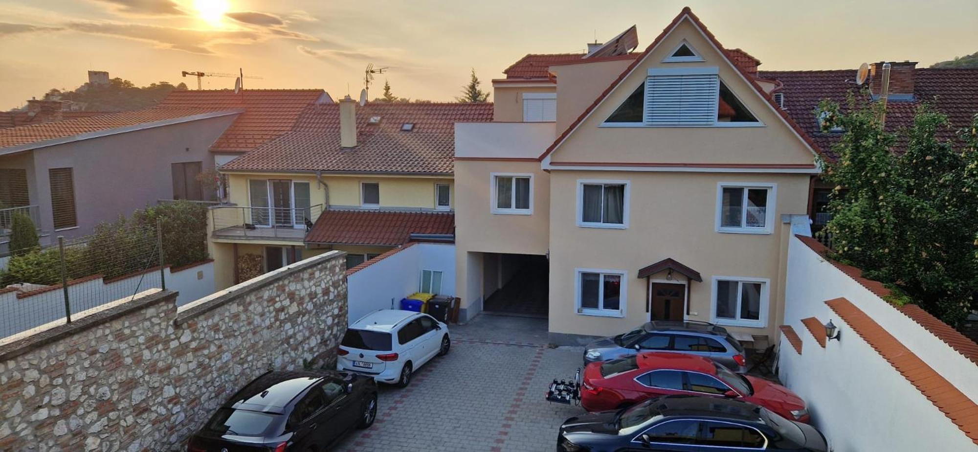 Pod Vinici Hotel Mikulov Exterior foto